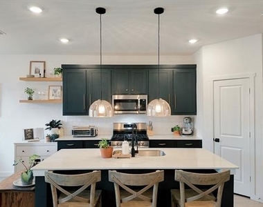 319 Sedalia Trail - Photo Thumbnail 1