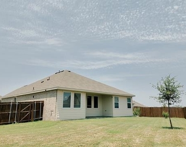 319 Sedalia Trail - Photo Thumbnail 20