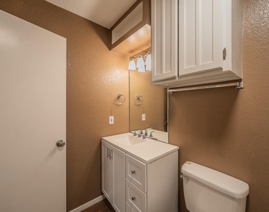 5003 Maryanna Way - Photo Thumbnail 21