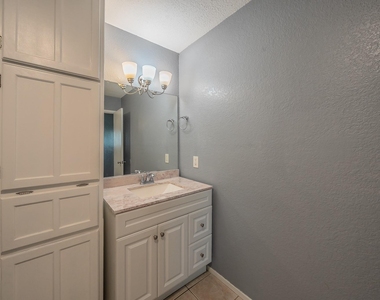 5003 Maryanna Way - Photo Thumbnail 11