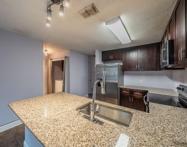 5003 Maryanna Way - Photo Thumbnail 16