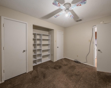 5003 Maryanna Way - Photo Thumbnail 23