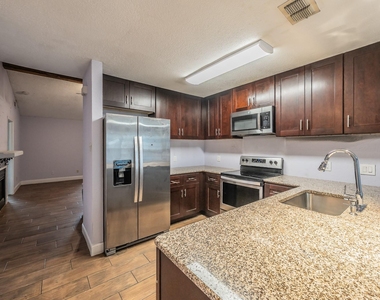 5003 Maryanna Way - Photo Thumbnail 15