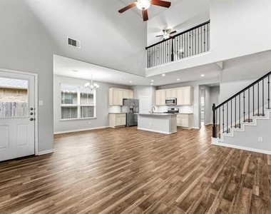 12173 Pearl Bay Court - Photo Thumbnail 4