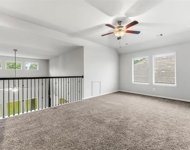 12173 Pearl Bay Court - Photo Thumbnail 13