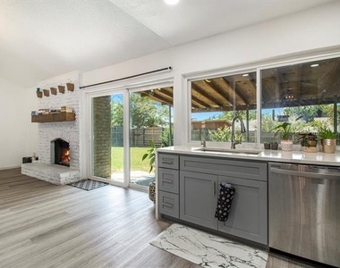 1014 Terrace Trail - Photo Thumbnail 13