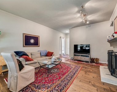4349 Bellaire Drive S - Photo Thumbnail 4