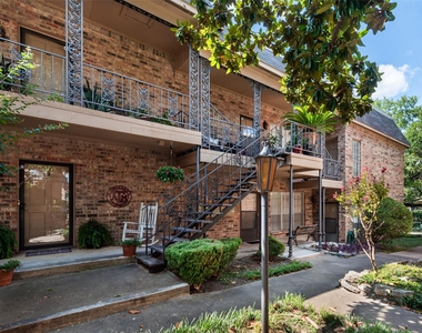 4349 Bellaire Drive S - Photo Thumbnail 1
