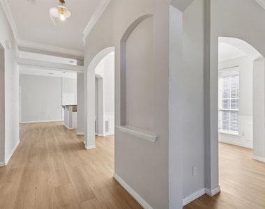 8012 Greenwood Drive - Photo Thumbnail 2
