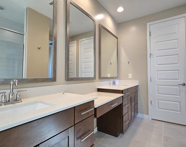 32029 N 123rd Lane - Photo Thumbnail 11