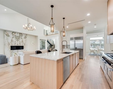 6411 Royal Lane - Photo Thumbnail 2