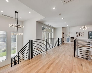 6411 Royal Lane - Photo Thumbnail 18