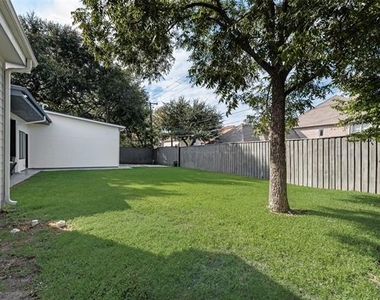 6411 Royal Lane - Photo Thumbnail 35