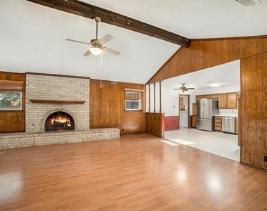 1608 San Antone Lane - Photo Thumbnail 2