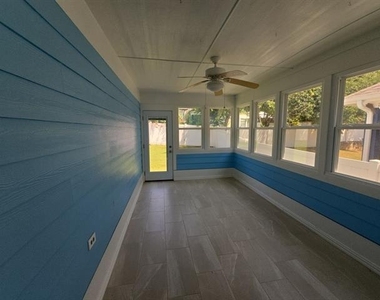 5053 Holliday Drive - Photo Thumbnail 19