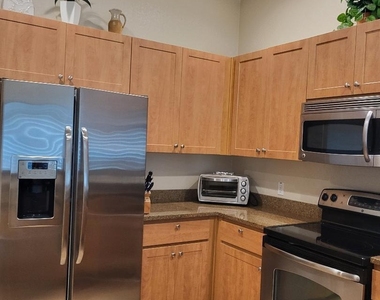11640 N Tatum Boulevard - Photo Thumbnail 2