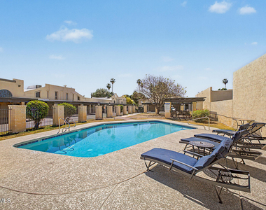 2225 E Catalina Drive - Photo Thumbnail 33