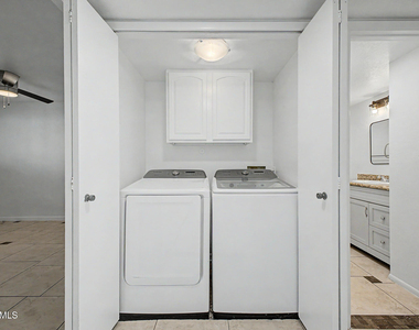 2225 E Catalina Drive - Photo Thumbnail 24