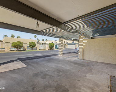 2225 E Catalina Drive - Photo Thumbnail 31
