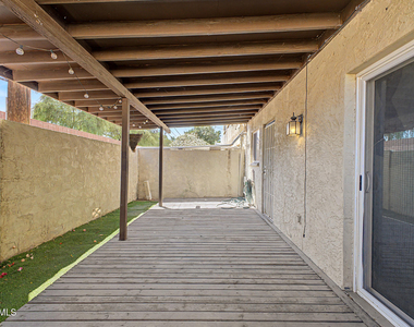 2225 E Catalina Drive - Photo Thumbnail 29