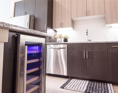 901 N Zang Boulevard - Photo Thumbnail 4
