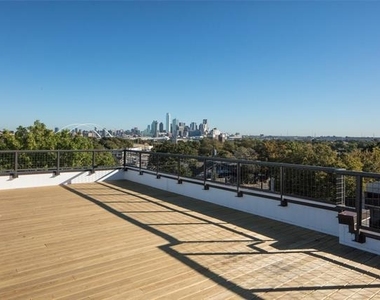 901 N Zang Boulevard - Photo Thumbnail 10