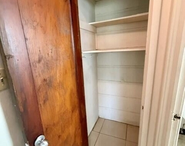 925 E Turney Avenue - Photo Thumbnail 10