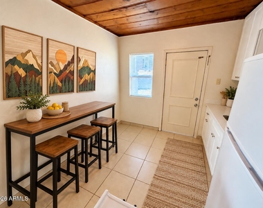 925 E Turney Avenue - Photo Thumbnail 34