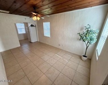 925 E Turney Avenue - Photo Thumbnail 25