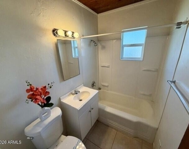 925 E Turney Avenue - Photo Thumbnail 34