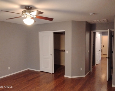 6238 S Cottonfields Lane - Photo Thumbnail 8