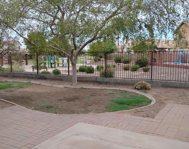 6238 S Cottonfields Lane - Photo Thumbnail 18