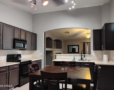 6238 S Cottonfields Lane - Photo Thumbnail 3