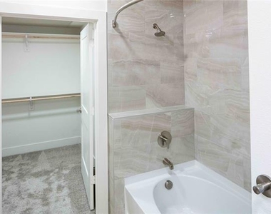 108 N Us 377 - Photo Thumbnail 5