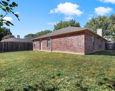 2804 Monthaven Drive - Photo Thumbnail 17