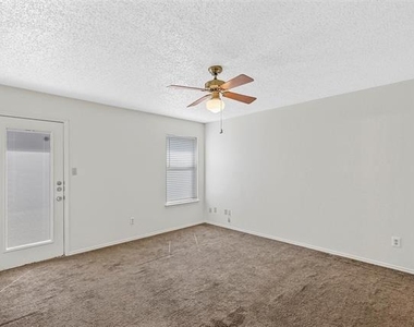 2804 Monthaven Drive - Photo Thumbnail 11