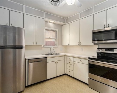 3233 Odessa Avenue - Photo Thumbnail 12