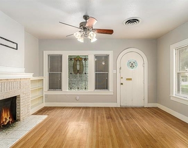 3233 Odessa Avenue - Photo Thumbnail 8
