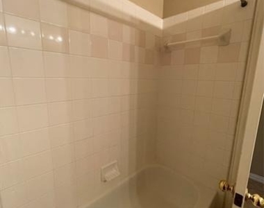 1004 Royal Oaks Drive - Photo Thumbnail 31