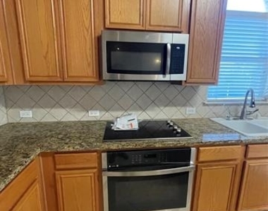 1004 Royal Oaks Drive - Photo Thumbnail 14