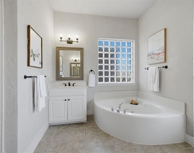 3475 Pilgrim Drive - Photo Thumbnail 19