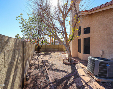 6910 W Kimberly Way - Photo Thumbnail 41