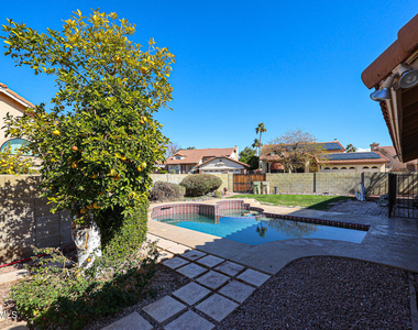 6910 W Kimberly Way - Photo Thumbnail 38