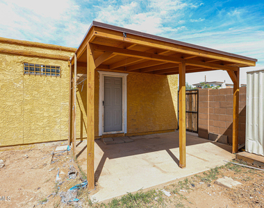 1233 E Henry Street - Photo Thumbnail 25
