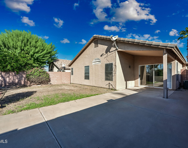 2607 E Anderson Drive - Photo Thumbnail 27