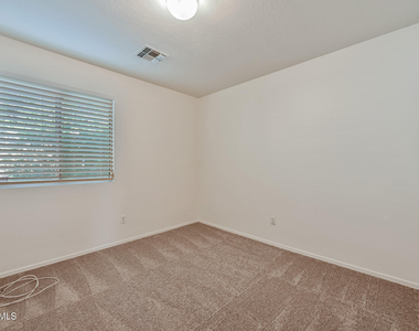 2607 E Anderson Drive - Photo Thumbnail 23