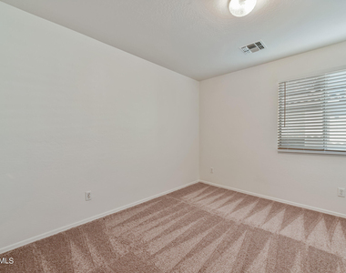 2607 E Anderson Drive - Photo Thumbnail 15