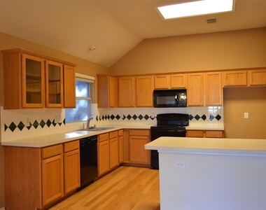 7512 Sonoma Valley Drive - Photo Thumbnail 4