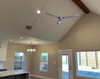 505 Southren Drive - Photo Thumbnail 10