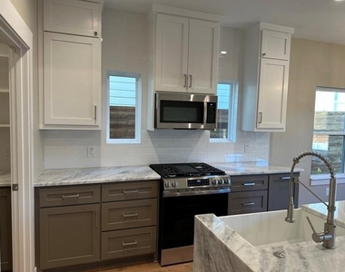 505 Southren Drive - Photo Thumbnail 14